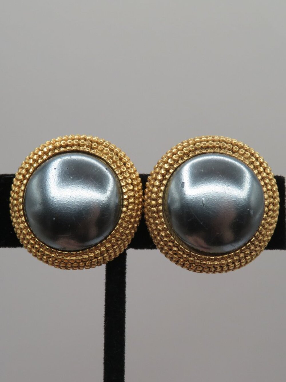 Vintage Oscar de la Renta Signed Faux Pearl Gold Tone Clip-On Earrings